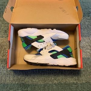 Nike Huarache Sneakers